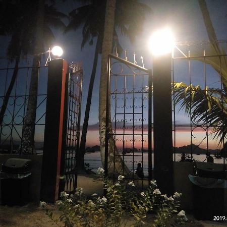 El Seatopia Beach Cottages El Nido Luaran gambar